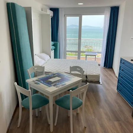 Appartement Panorama Sea Bay Apartament *